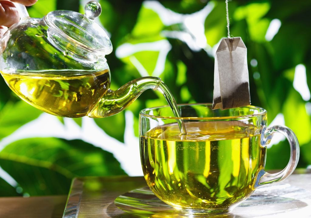 chá verde como um dos remédios naturais para gastrite