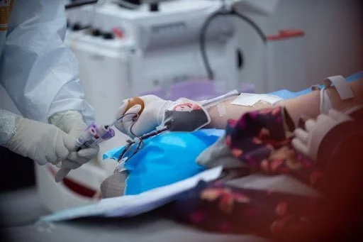 tratamento da covid-19 com plasma covalescente